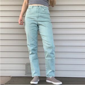 NWOT Straight Leg Pants Jeans